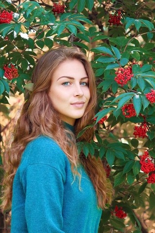 Анна Новоселова